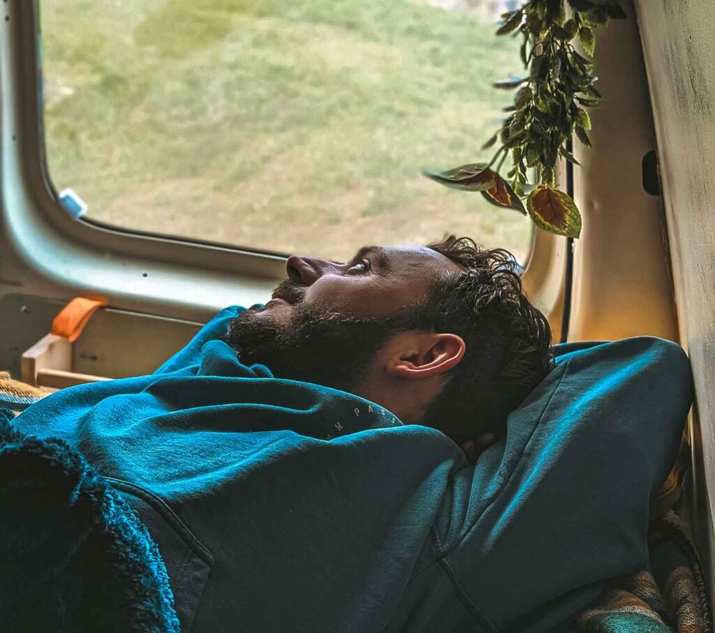 Cama para furgoneta camper